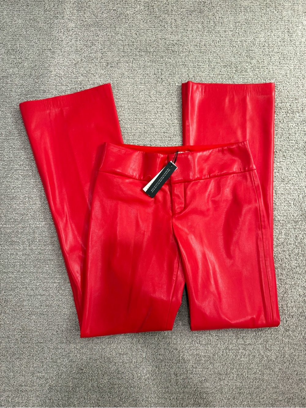 NEW ALICE + OLIVIA Red Fitted Vegan Leather Blazer Suit - Picture 11 of 15